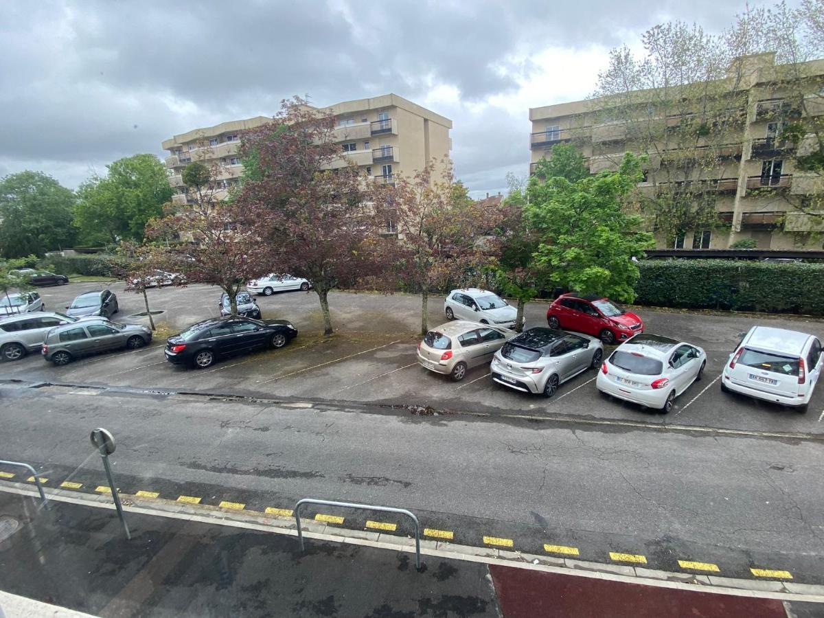 Superbe Appartement Au Calme Avec Parking Gratuit. Mérignac Εξωτερικό φωτογραφία
